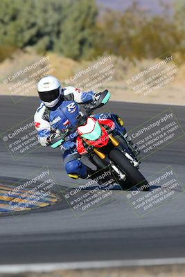 media/Dec-18-2022-SoCal Trackdays (Sun) [[8099a50955]]/Turn 10 (140pm)/